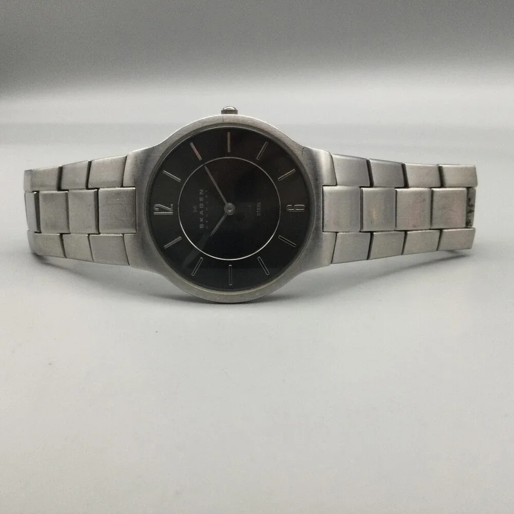 Skagen Denmark 572LSXM Womens Watch 34mm Gray Dial Stainless New Battery 8